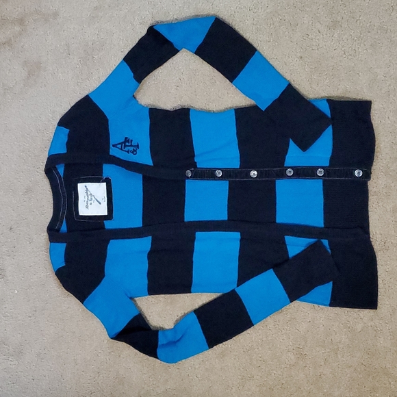 ⭐️ 3/$15 ⭐️ A&F striped cardigan - Picture 1 of 6